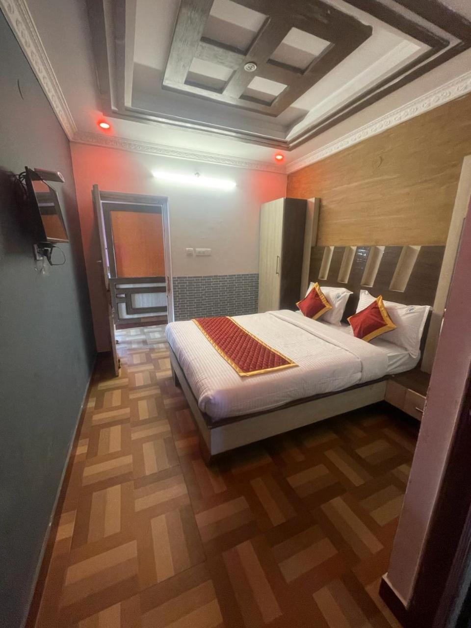 Ooty Vpr Residency Hotel ภายนอก รูปภาพ