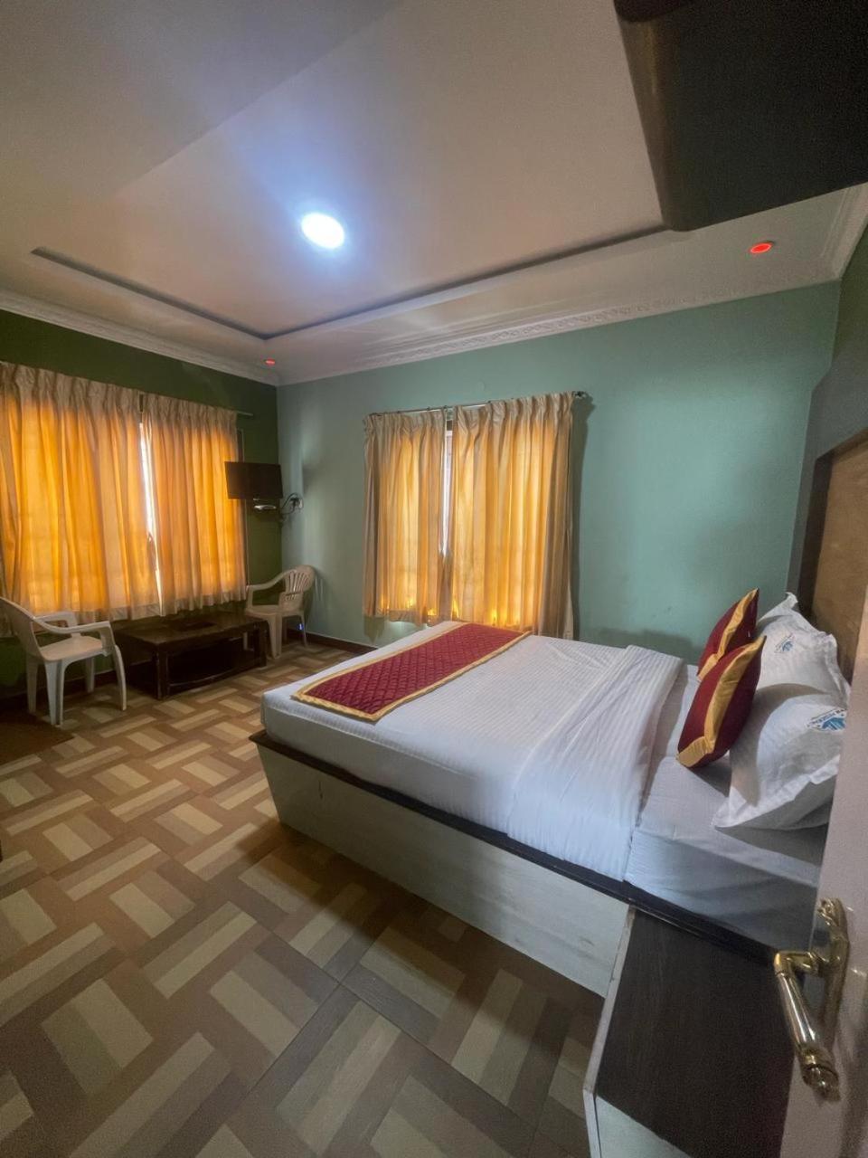 Ooty Vpr Residency Hotel ภายนอก รูปภาพ