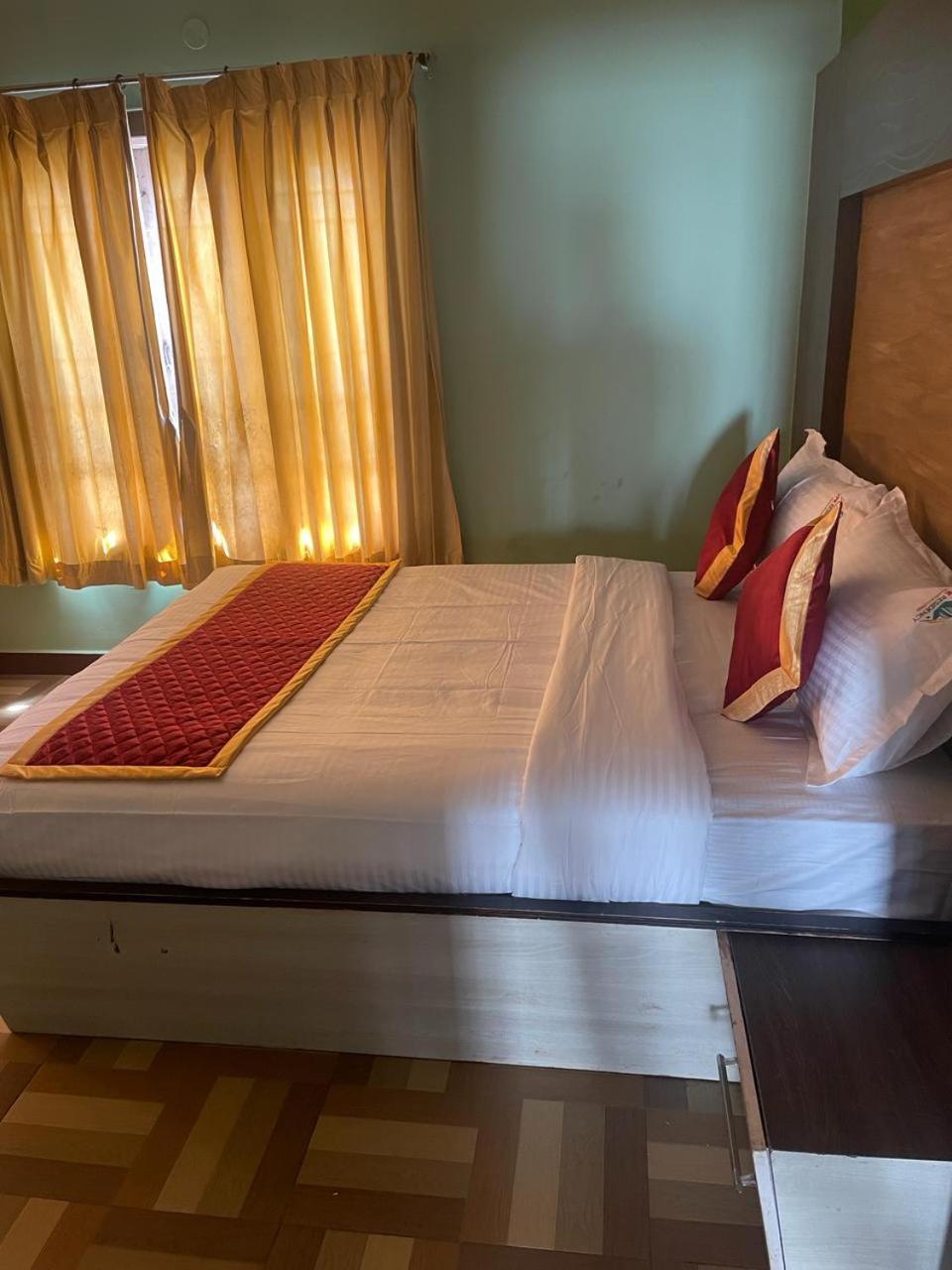 Ooty Vpr Residency Hotel ภายนอก รูปภาพ